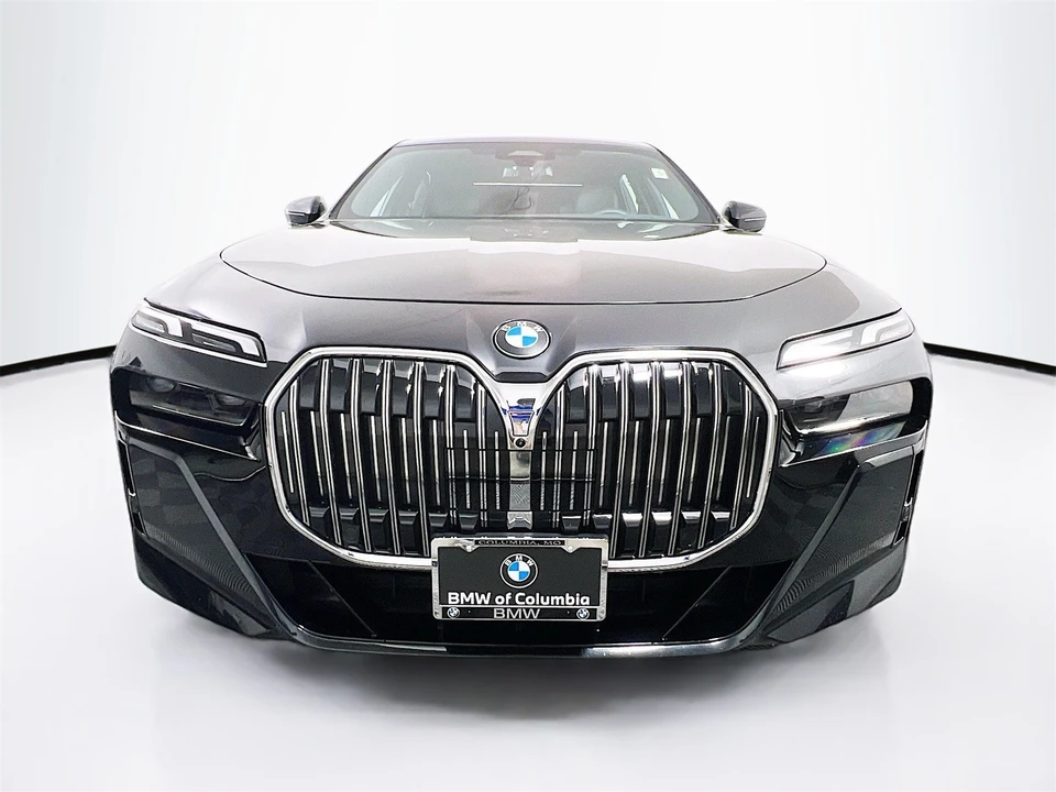 2025 BMW G70 7 Series - Image 2 of 12