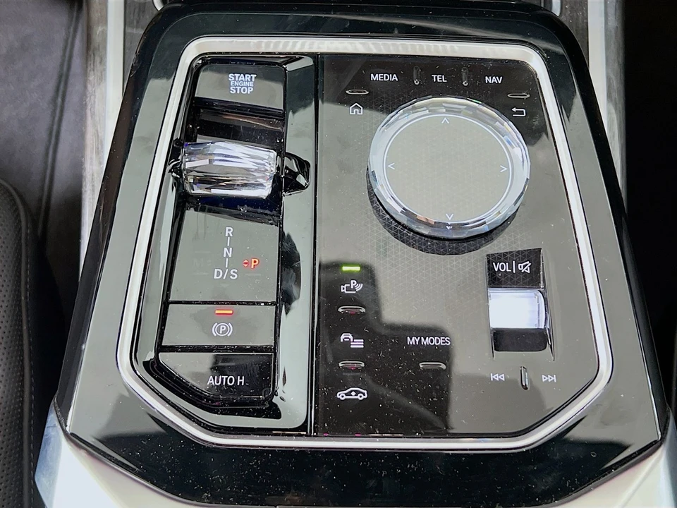 2025 BMW G70 7 Series - Image 21 of 21