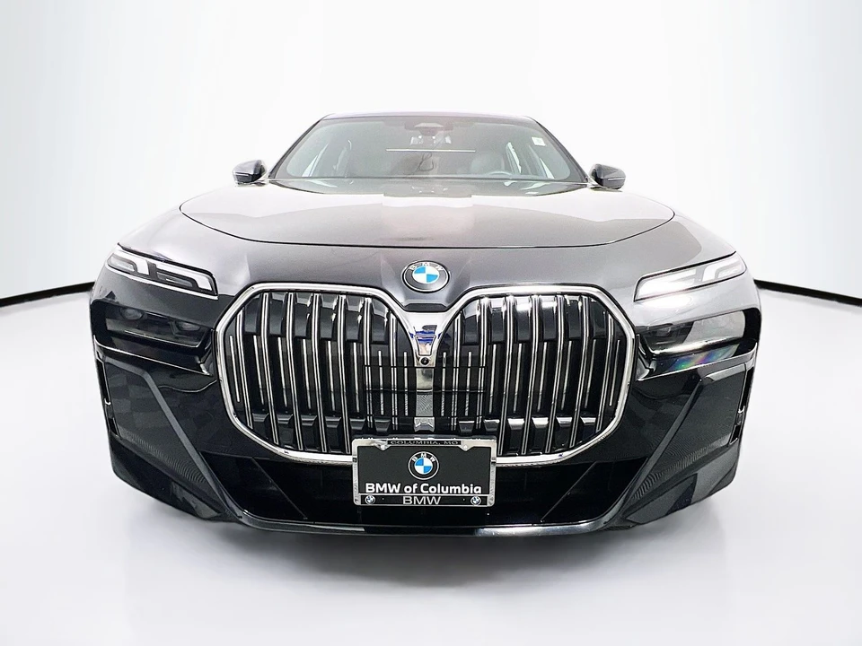 2025 BMW G70 7 Series - Image 2 of 21