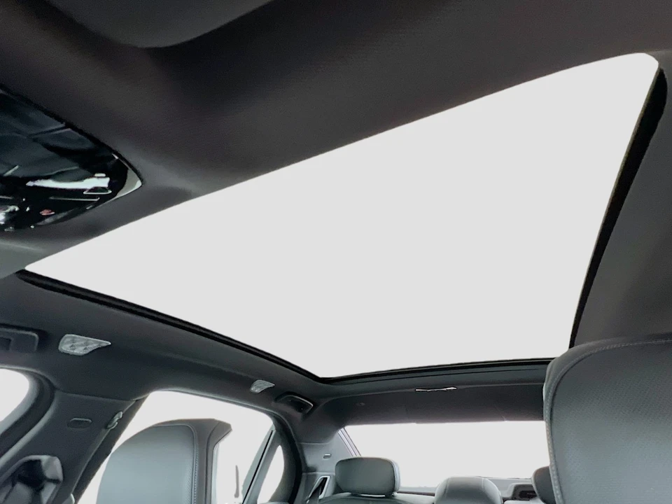 2025 BMW G70 7 Series - Image 16 of 21