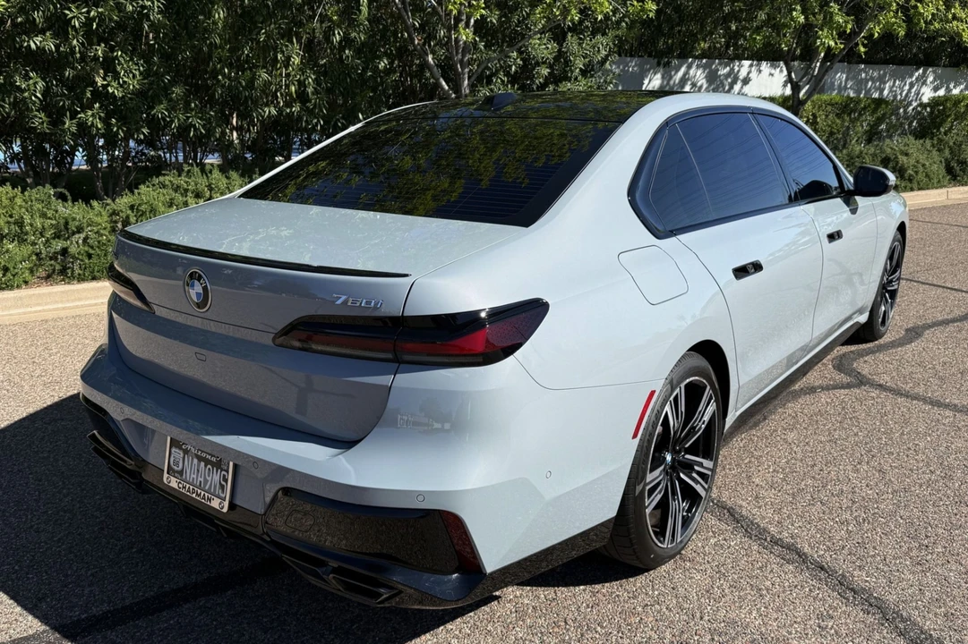 2025 BMW G70 7 Series - Image 2 of 7