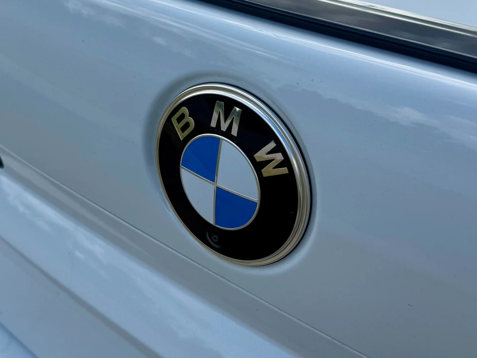 2025 BMW G70 7 Series - Image 12 of 21