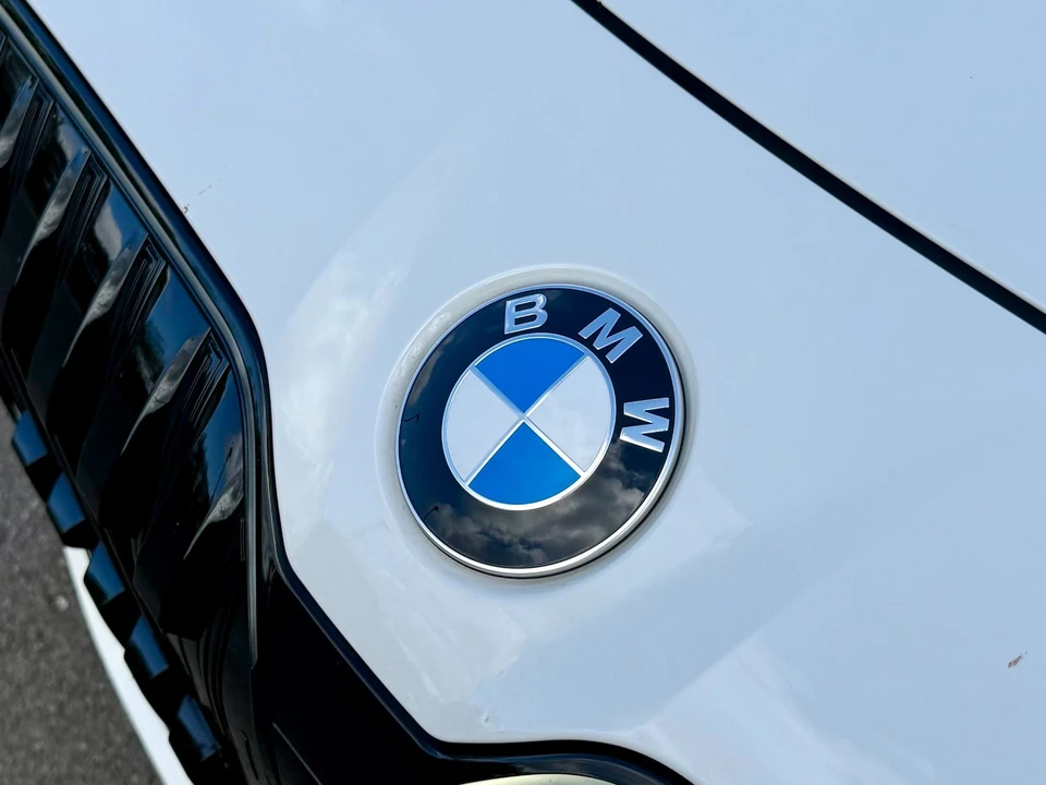 2025 BMW G70 7 Series - Image 8 of 21