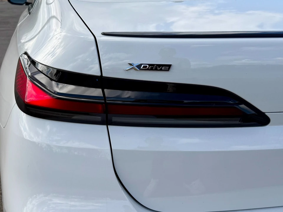 2025 BMW G70 7 Series - Image 14 of 21