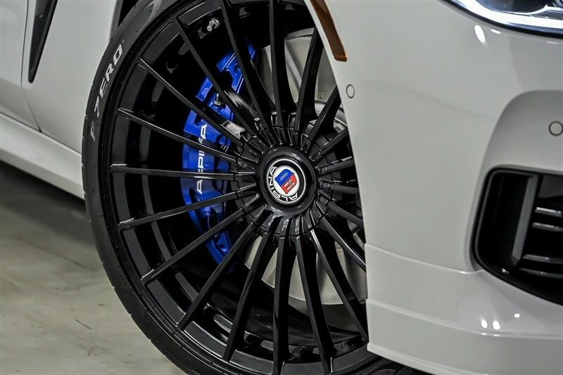 2025 BMW Alpina B8 - Image 3 of 31