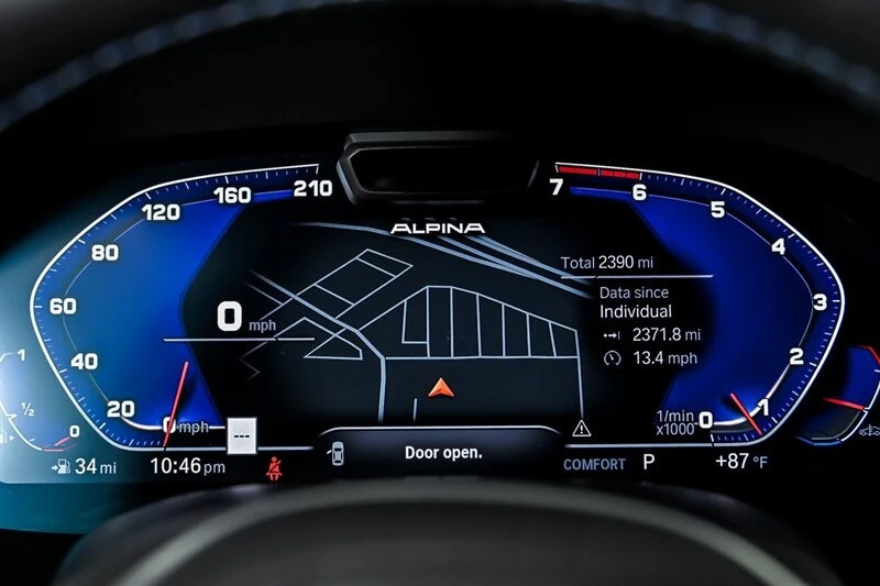 2025 BMW Alpina B8 - Image 25 of 31