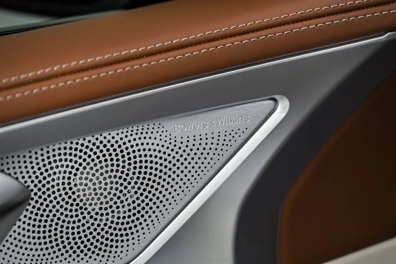 2025 BMW Alpina B8 - Image 15 of 31