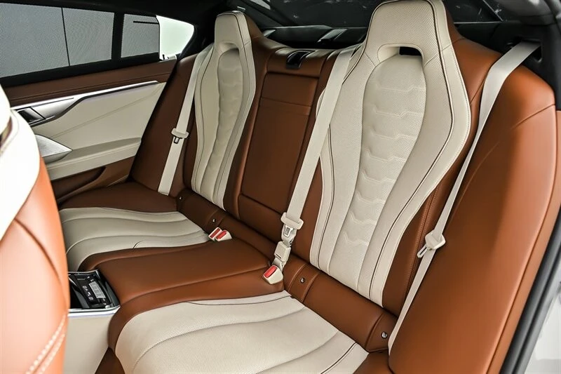2025 BMW Alpina B8 - Image 19 of 31