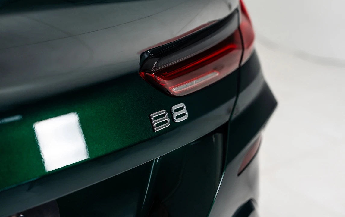 2025 BMW Alpina B8 - Image 19 of 24
