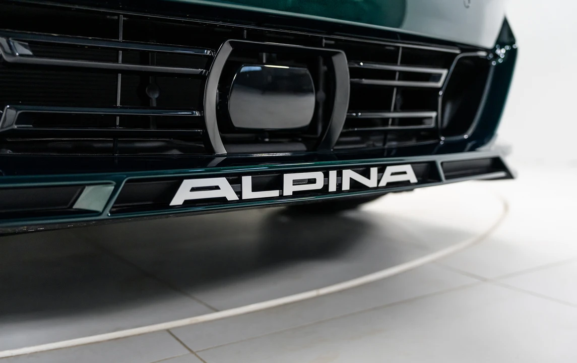 2025 BMW Alpina B8 - Image 14 of 24