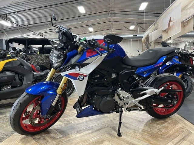 2025 BMW Motorcycles - Image 2 of 11