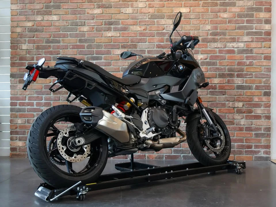 2025 BMW Motorcycles - Image 3 of 19