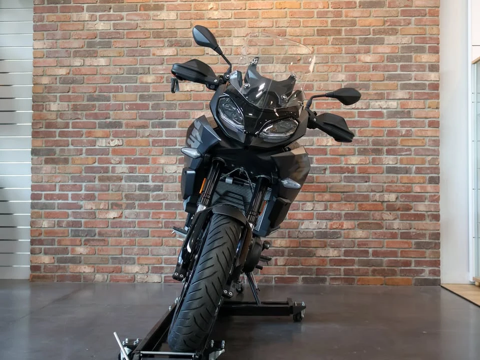 2025 BMW Motorcycles - Image 8 of 19
