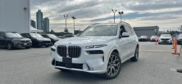 2025 BMW X7 xDrive40i Premium Package