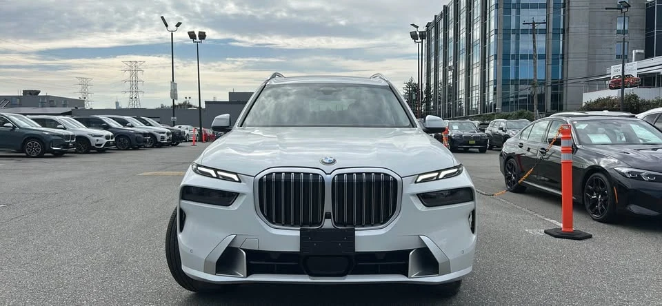 2025 BMW G07 X7 - Image 2 of 20
