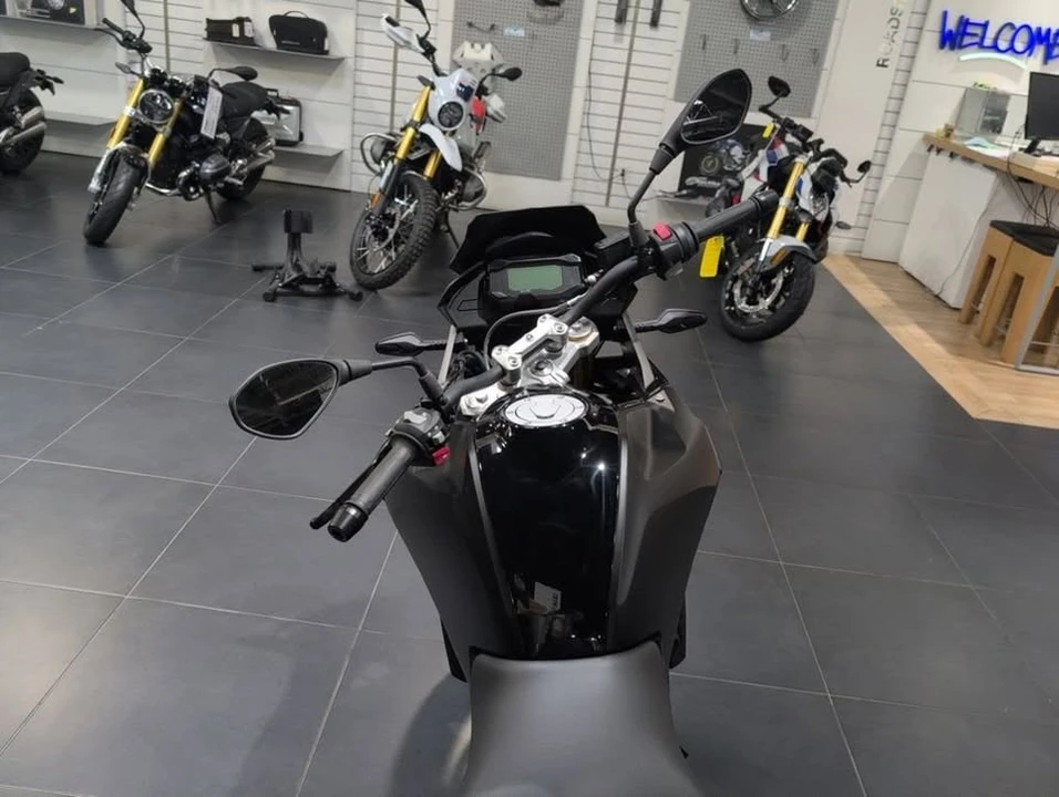 2025 BMW Motorcycles - Image 12 of 18