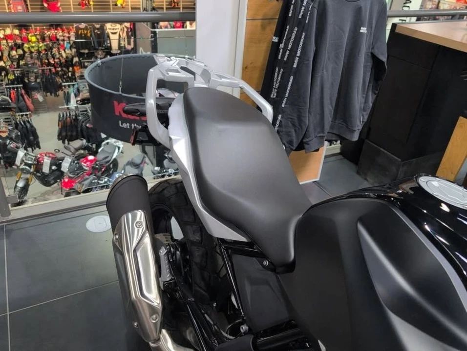 2025 BMW Motorcycles - Image 17 of 18
