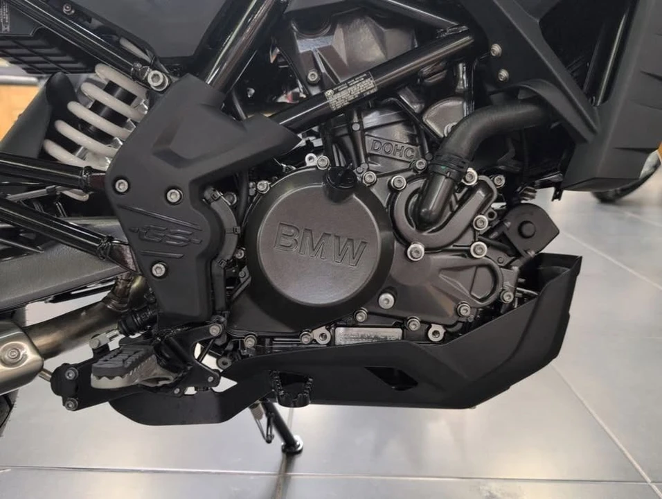 2025 BMW Motorcycles - Image 3 of 18