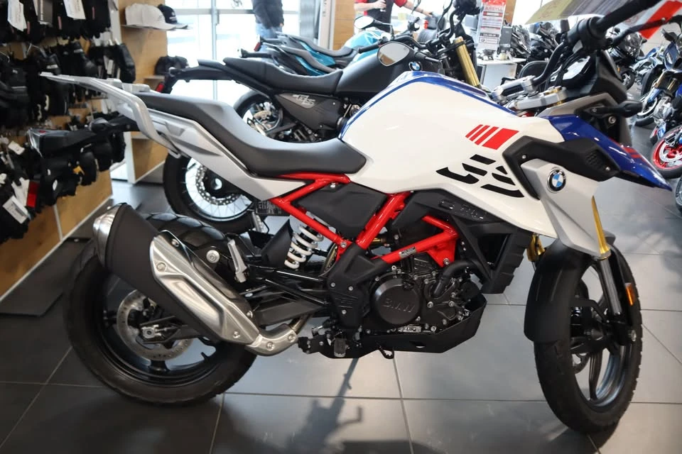 2025 BMW Motorcycles - Image 2 of 9
