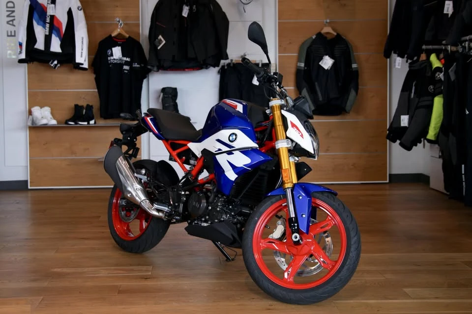2025 BMW R 12 nineT - Image 6 of 8