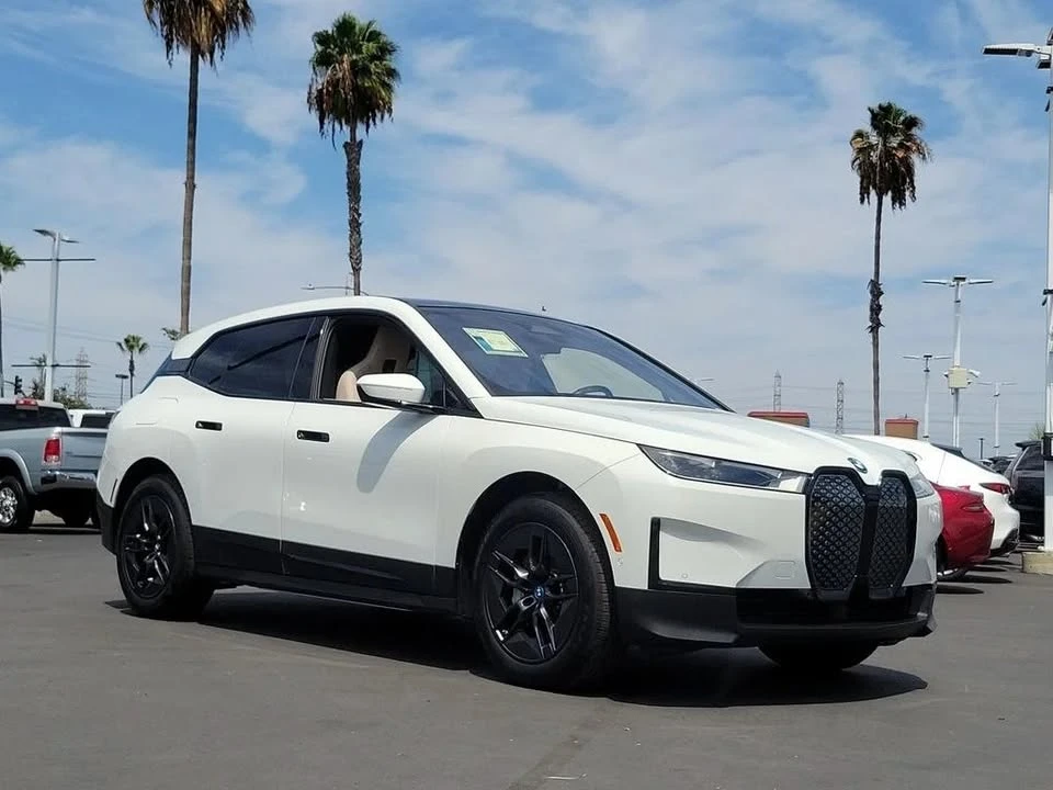 2025 BMW I20 iX - Image 19 of 19