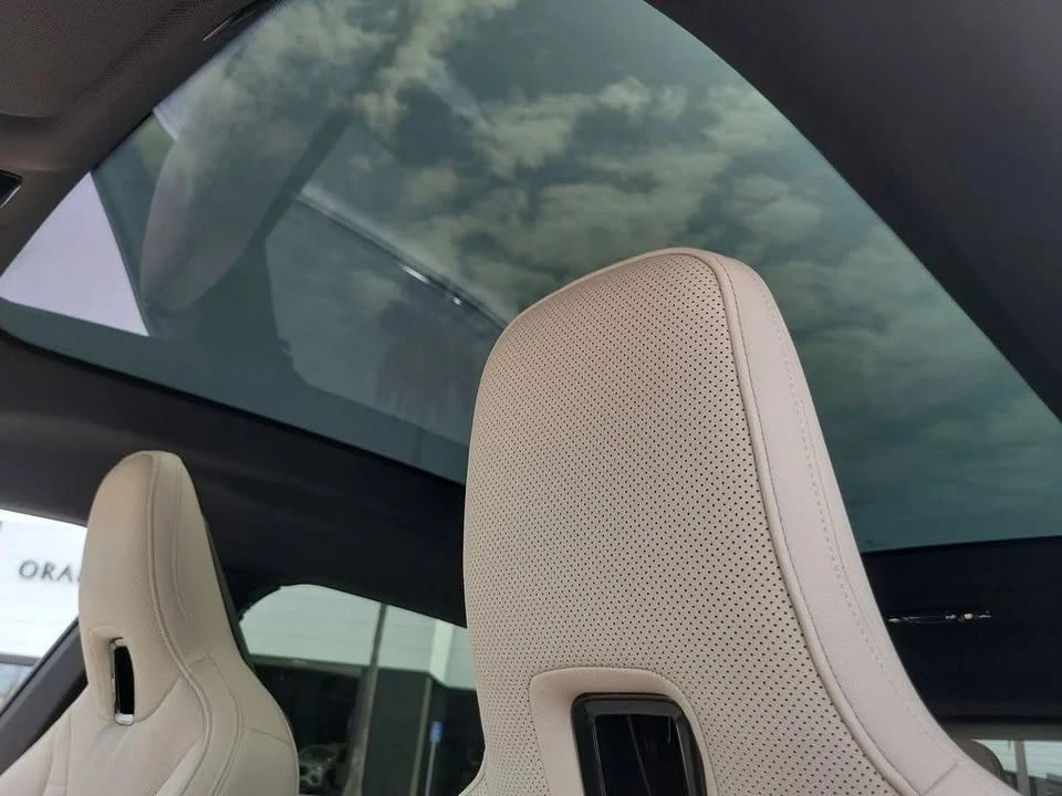 2025 BMW I20 iX - Image 5 of 19