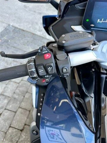 2025 BMW K1600 - Image 12 of 15