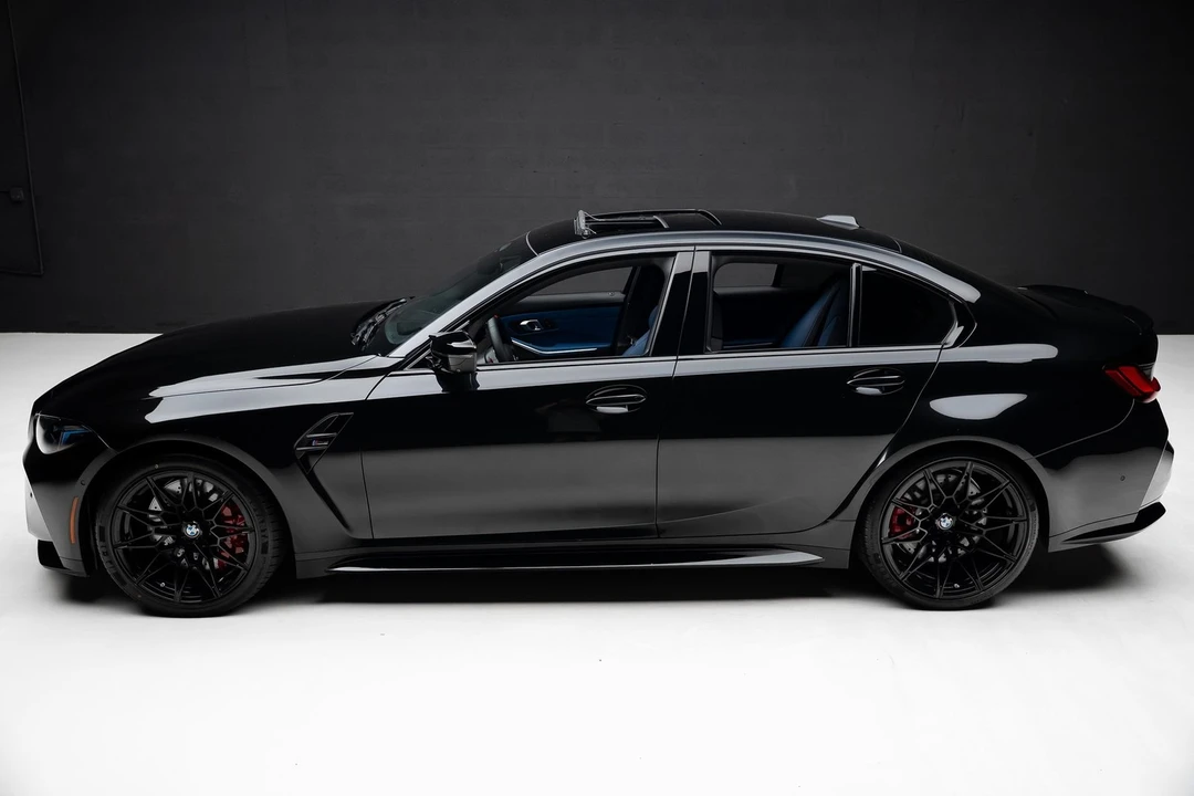 2025 BMW M3 - Image 17 of 31