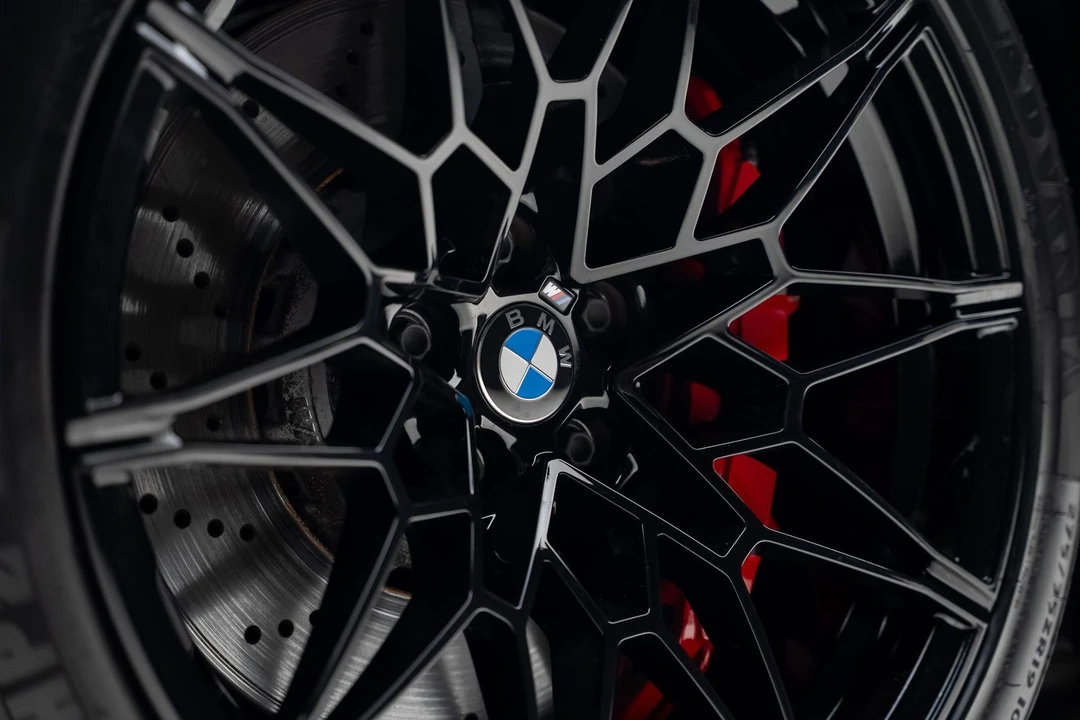 2025 BMW M3 - Image 23 of 31