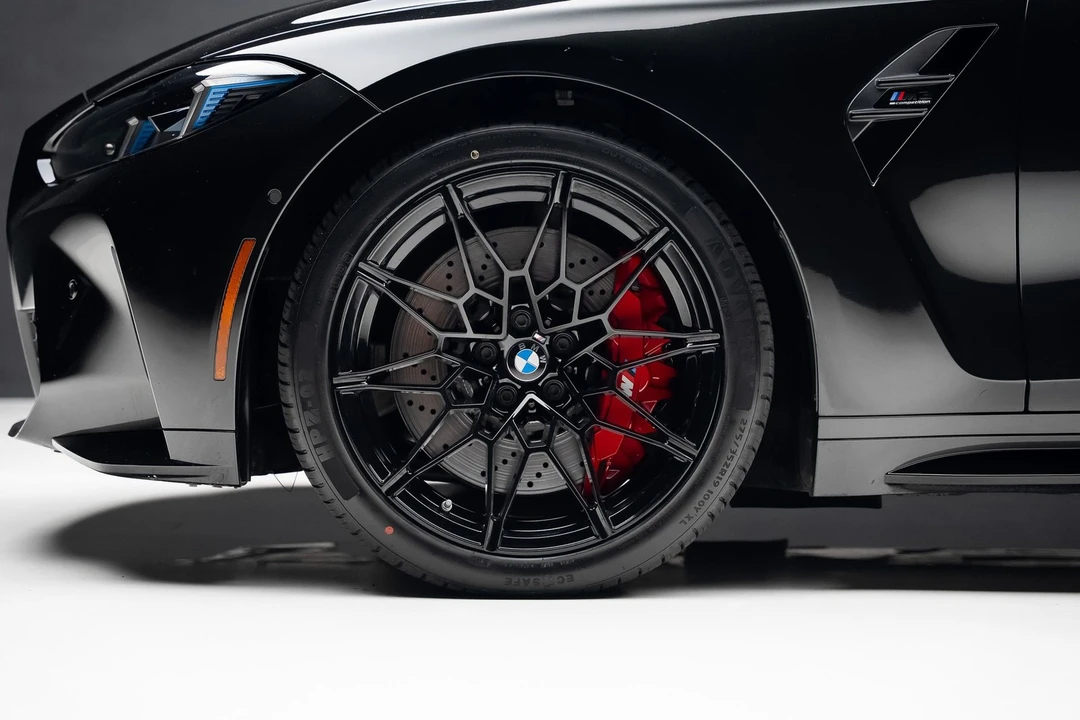 2025 BMW M3 - Image 20 of 31