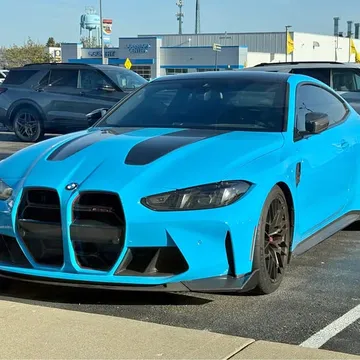 2025 BMW M4 CS