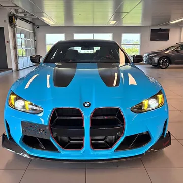 2025 BMW M4 CS