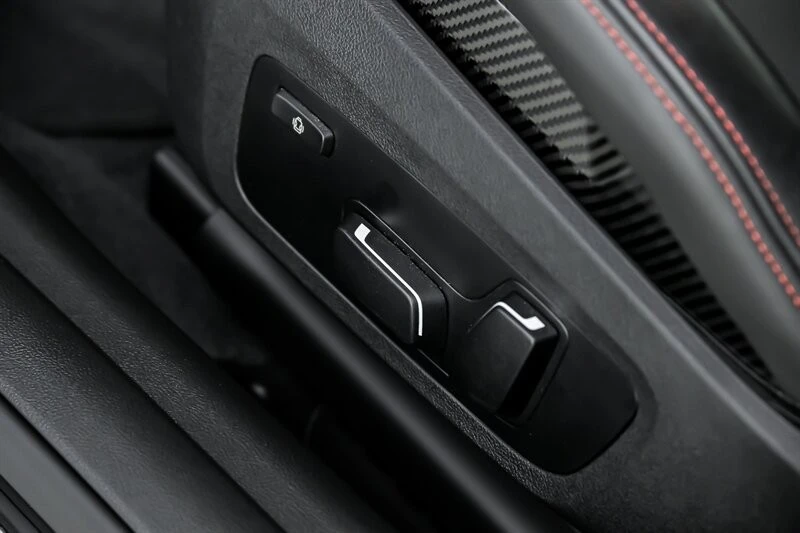 2025 BMW - Image 28 of 31