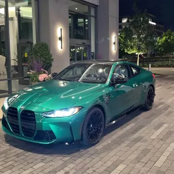 2025 BMW M4