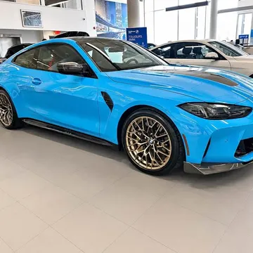 2025 BMW M4 CS