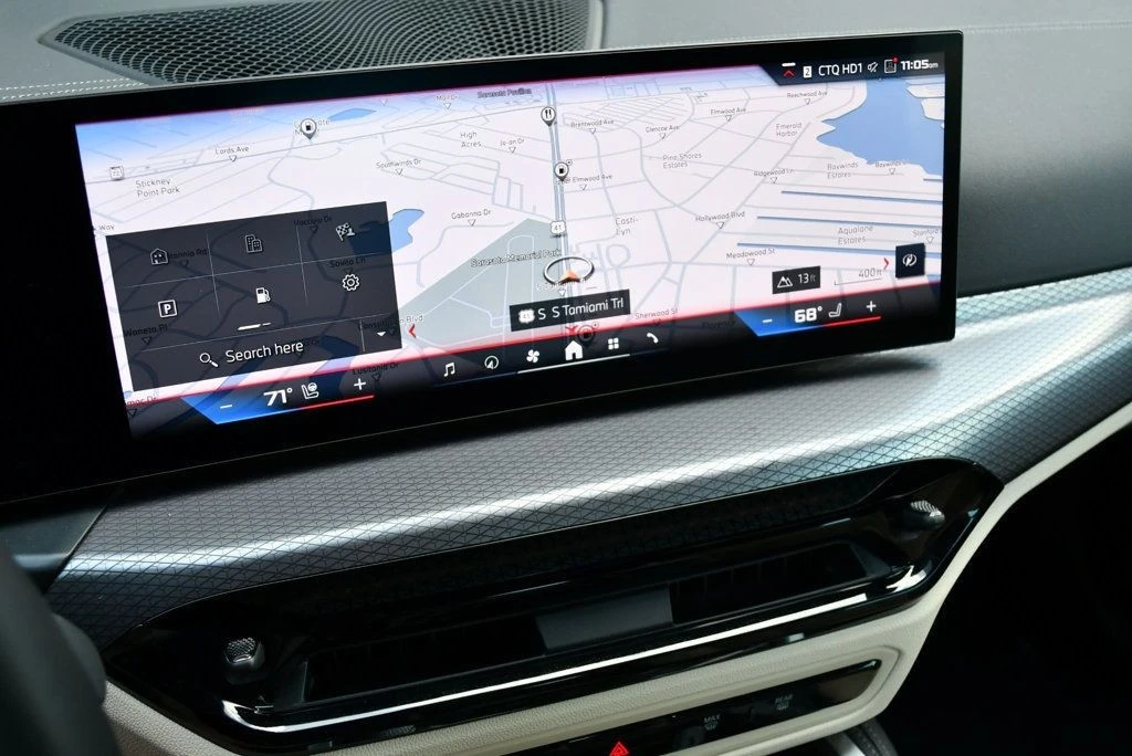 2025 BMW 4 Series - Image 13 of 21