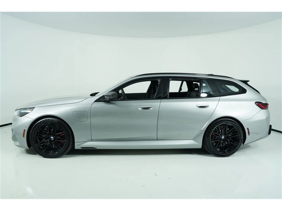 2025 BMW G90/G99 M5 - Image 2 of 18