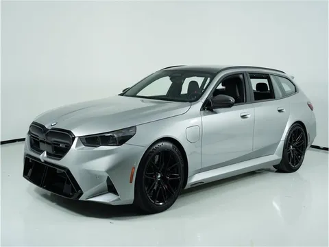 2025 BMW M5