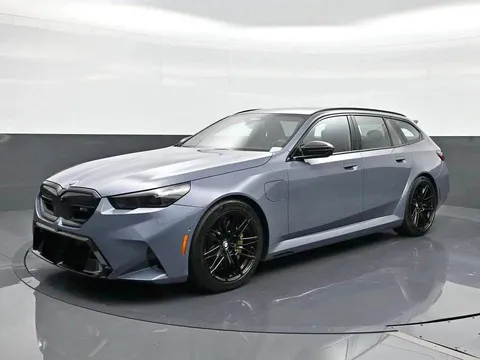 2025 BMW M5 Touring Base