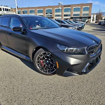 2025 BMW M5 Touring