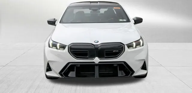2025 BMW M5