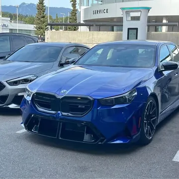 2025 BMW M5 Sedan - 717 HP!