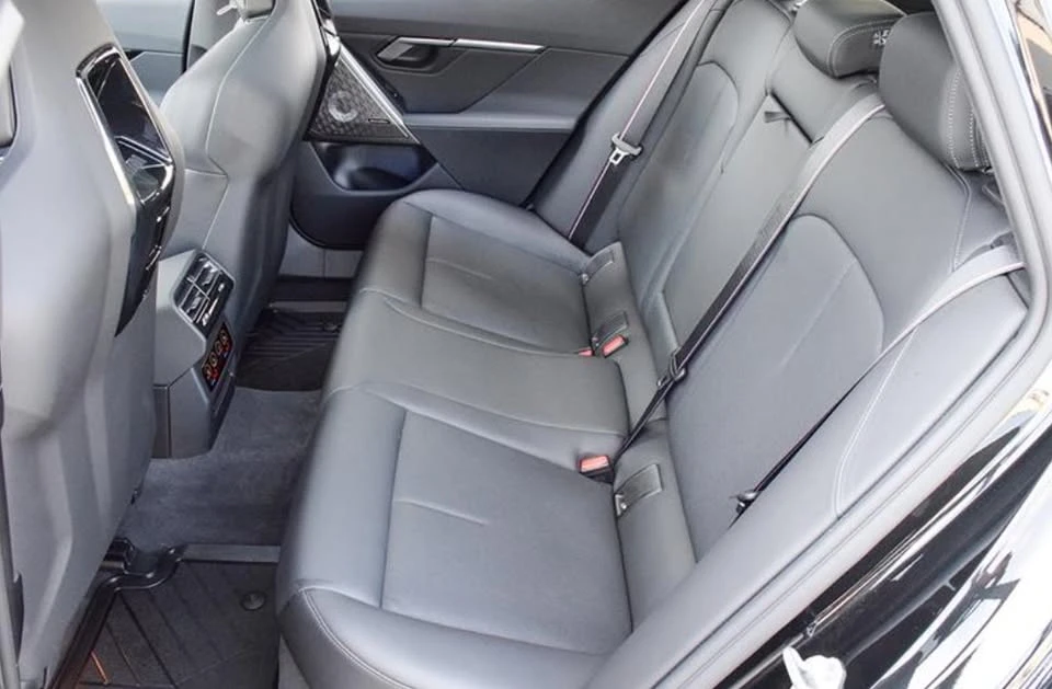 2025 BMW G90/G99 M5 - Image 11 of 16