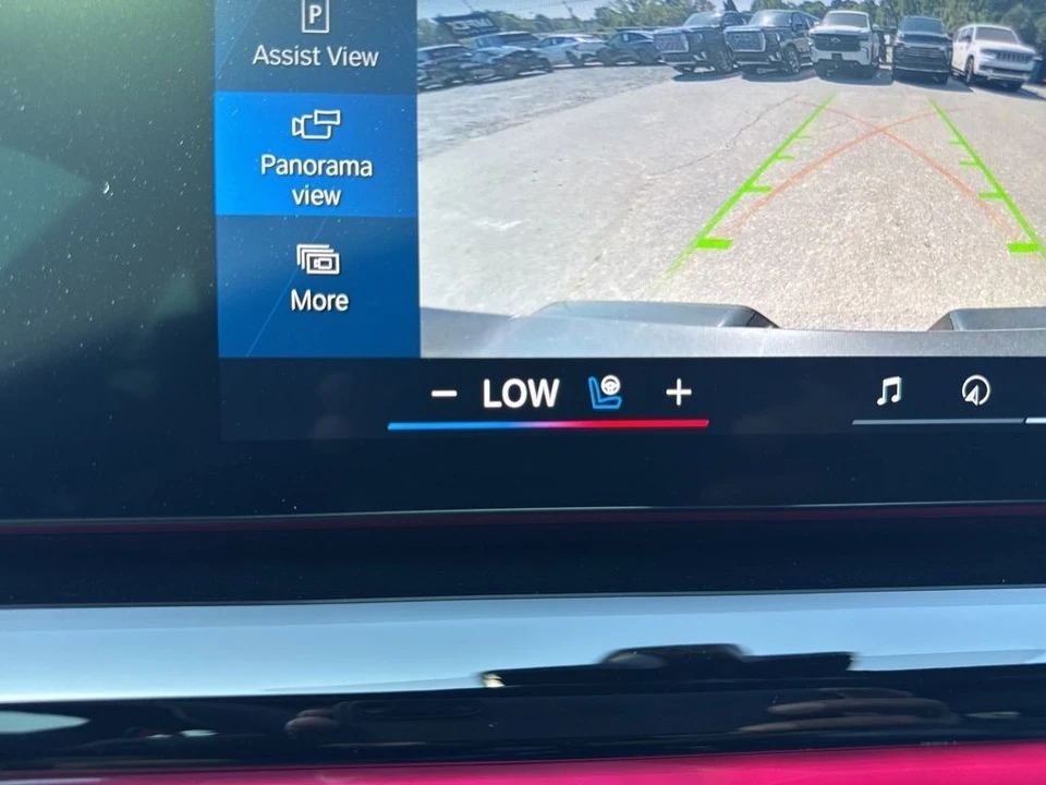 2025 BMW - Image 24 of 31