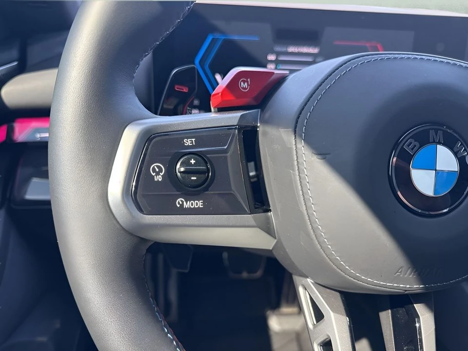 2025 BMW - Image 17 of 31