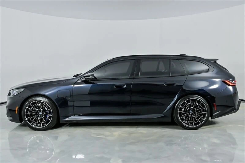 2025 BMW G90/G99 M5 - Image 8 of 21