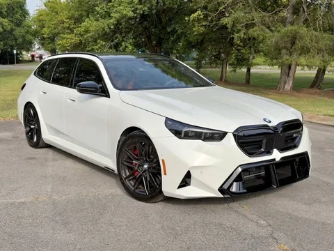 2025 BMW M5 Touring Executive Package