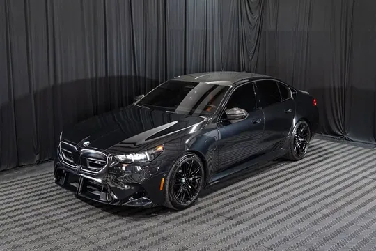 2025 BMW M5
