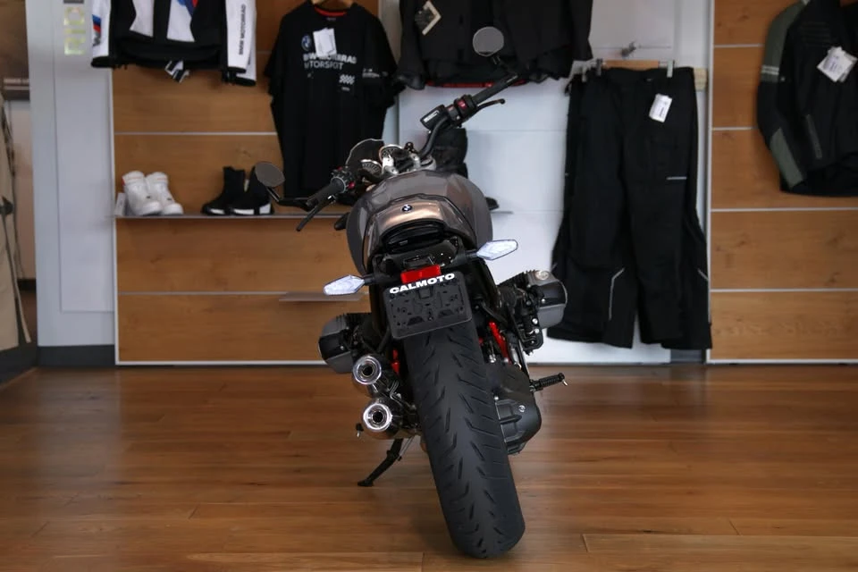 2025 BMW R 12 nineT - Image 4 of 9