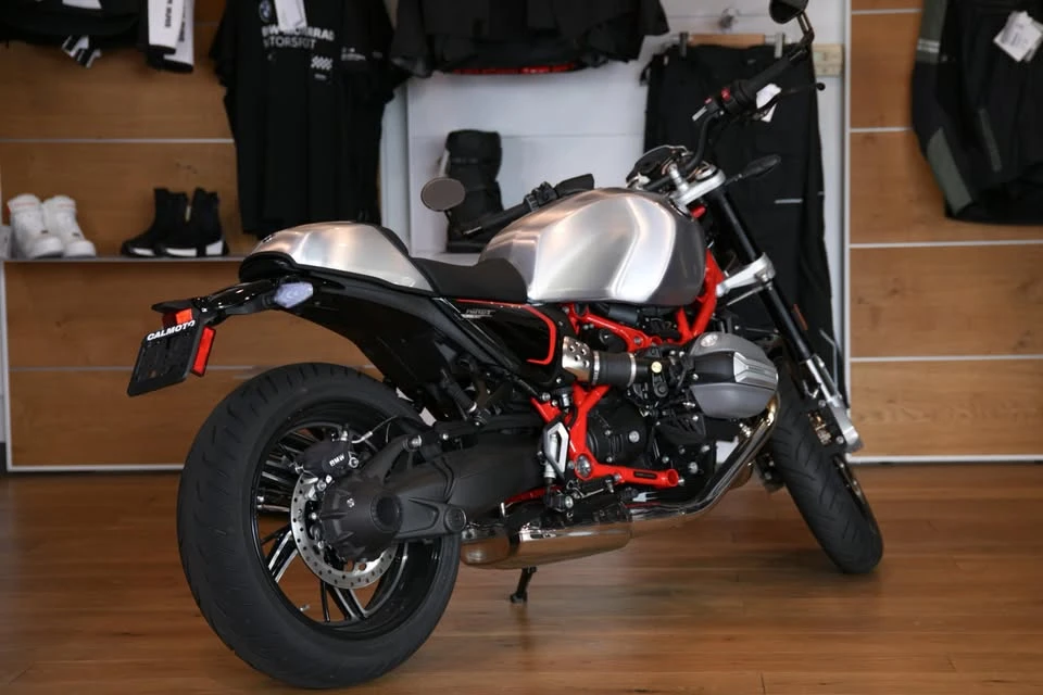 2025 BMW R 12 nineT - Image 6 of 9